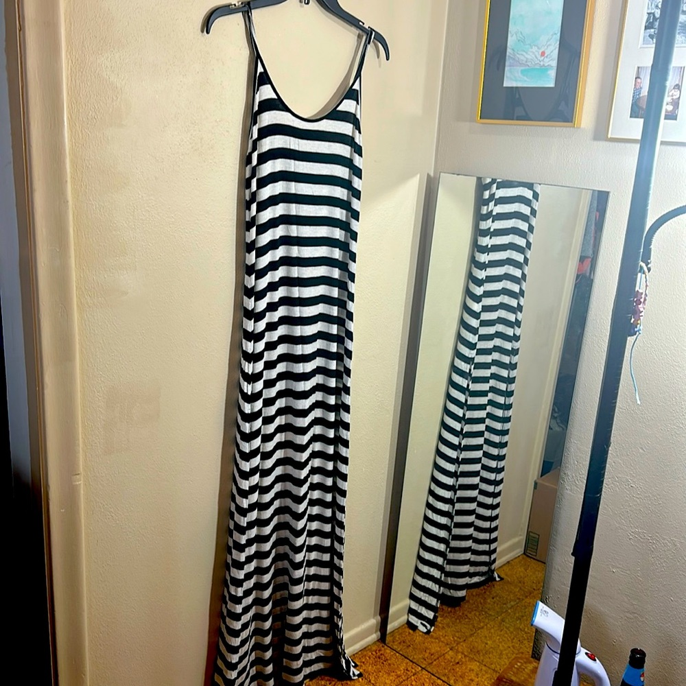 VGUC Volcom fulllength black oatmeal striped ribbed lightweight dress szM slits